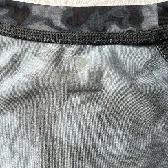 Athleta Runaway Top Black Long Sleeve Lycra Large NWT Workout Running Gym - Picture 6 of 7